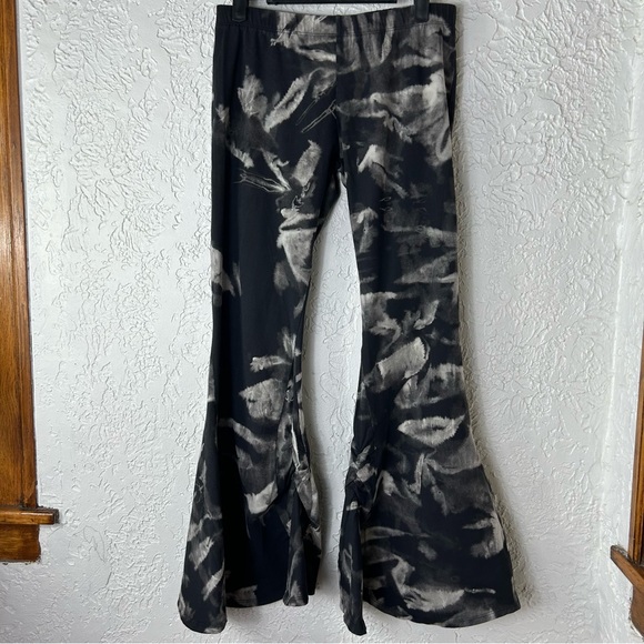 The Om Collection | Isabel Pant Crystal Tie Dye Bell Bottom Yoga Pants Size L - Picture 2 of 14
